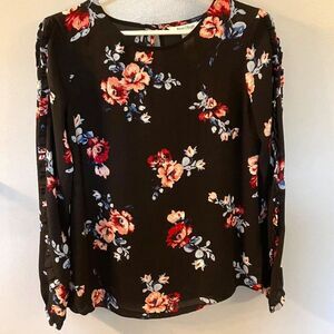 White House Black Market Dark Blue Floral Long Sleeve Blouse Size 0  NWOT